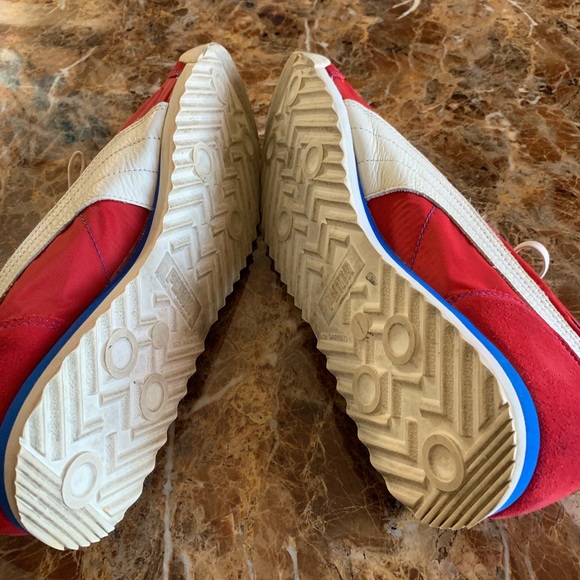 Shoes - Picture 5 of 6